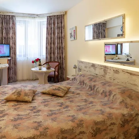 Supreme Victoria Hotel 3*