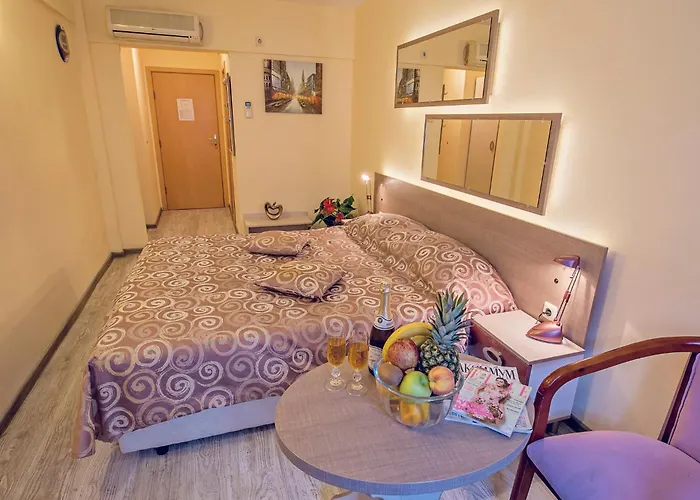 Supreme Victoria Hotel Warna