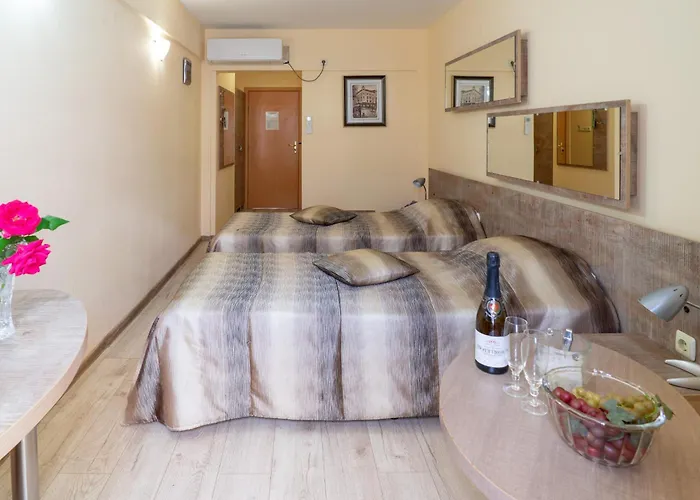 Supreme Victoria Hotel 3*