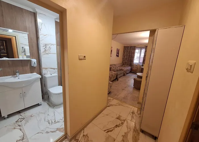 Supreme Victoria 3* Warna