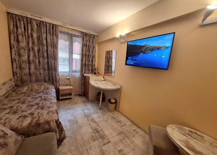 Supreme Victoria 3* Warna