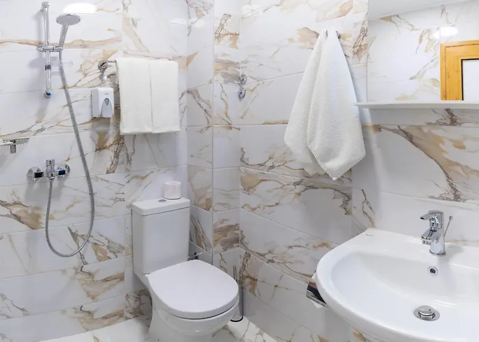 Хотел Supreme Victoria