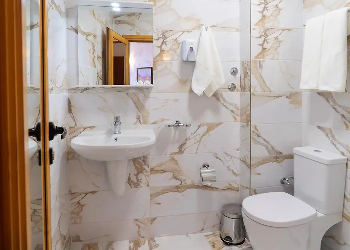 Supreme Victoria Хотел 3*