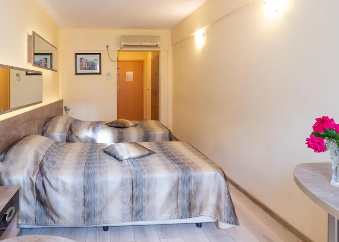 Supreme Victoria Варна