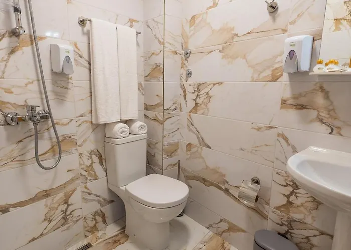 Хотел Supreme Victoria 3*