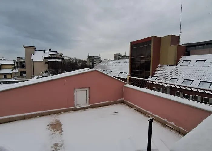 Хотел Supreme Victoria 3*